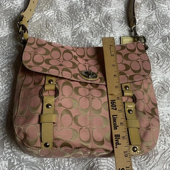 Coach Crossbody F14895 - Picture 16 of 17